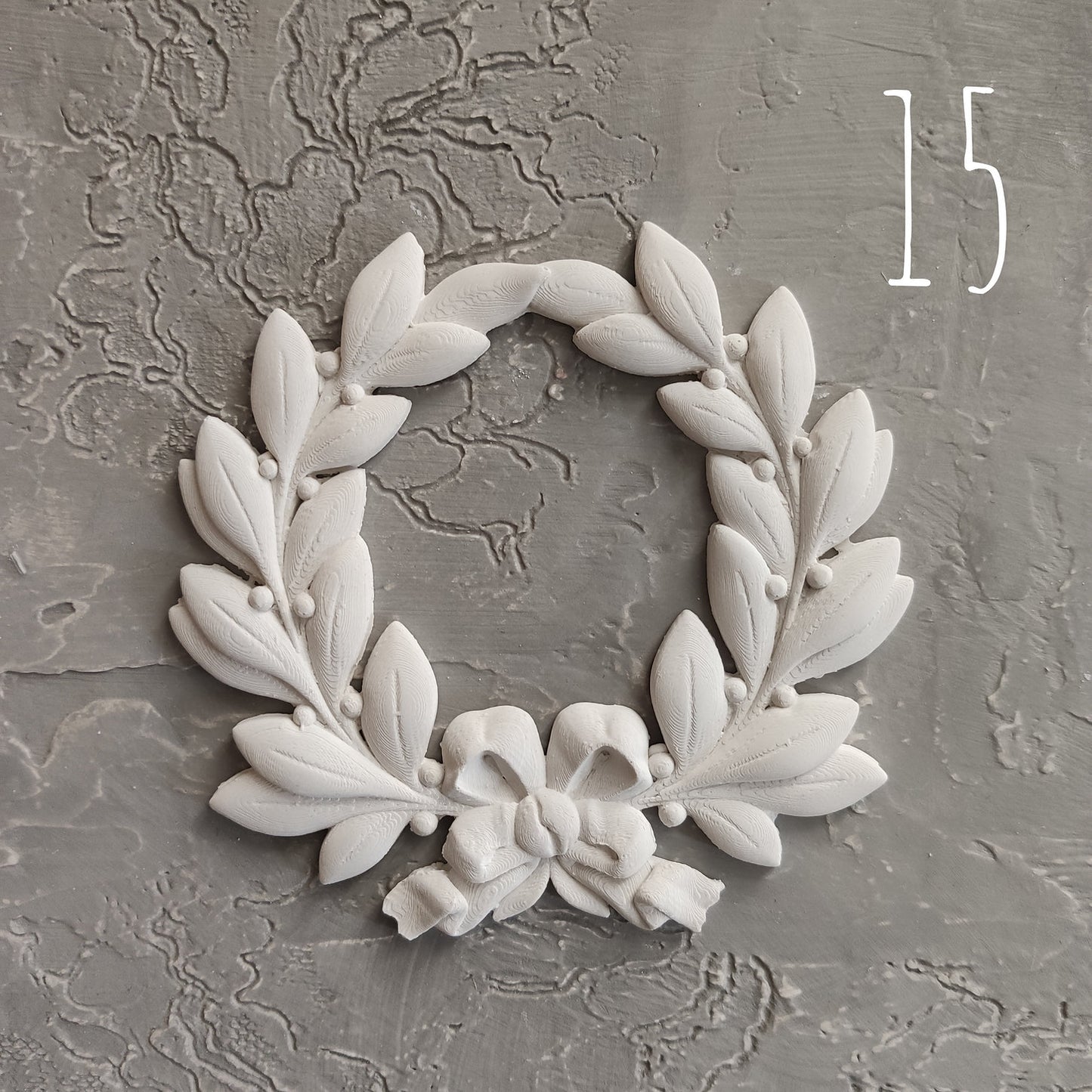 Molding 15