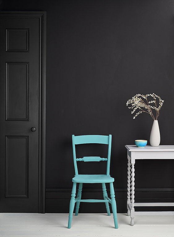 Athenian Black Annie Sloan Satin Paint krāsa 750ml