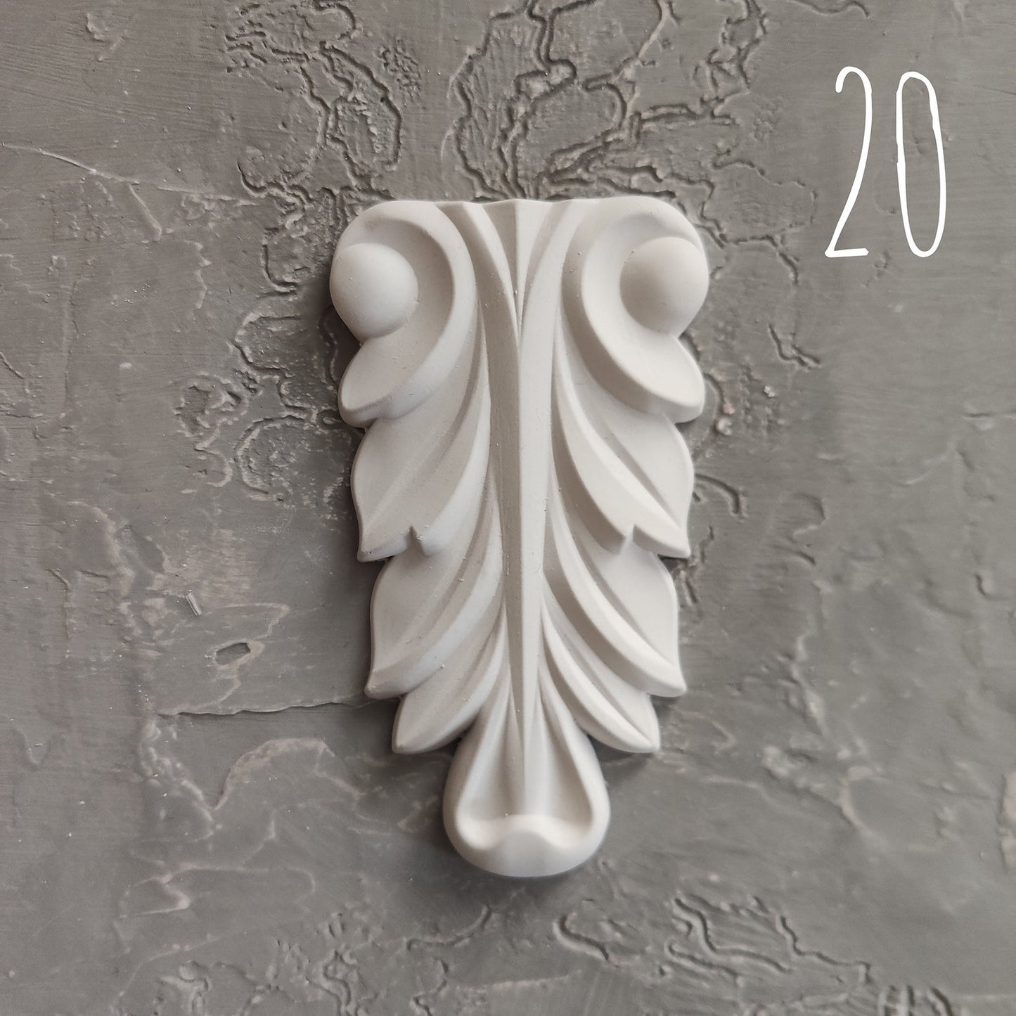 Molding 20